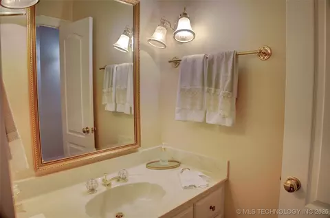 5140 E 107th Pl, Tulsa, OK 74137 photo 33