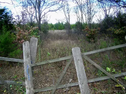 E 1020 Road, Prague, OK 74864