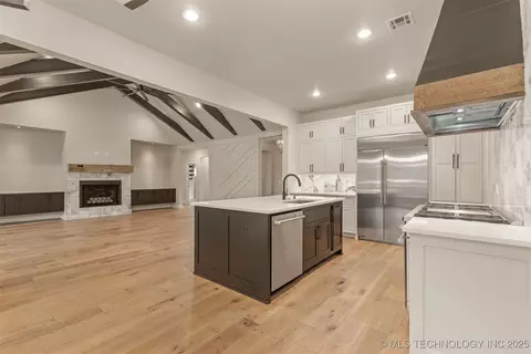2620 E 47th St S, Tulsa, OK 74105 photo 26