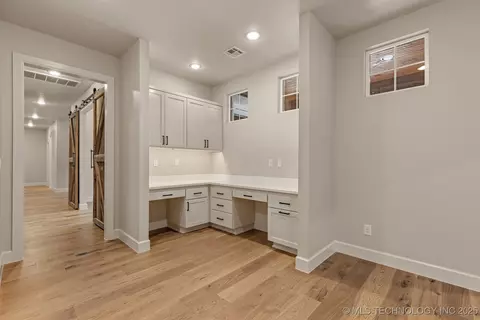 2620 E 47th St S, Tulsa, OK 74105 photo 16