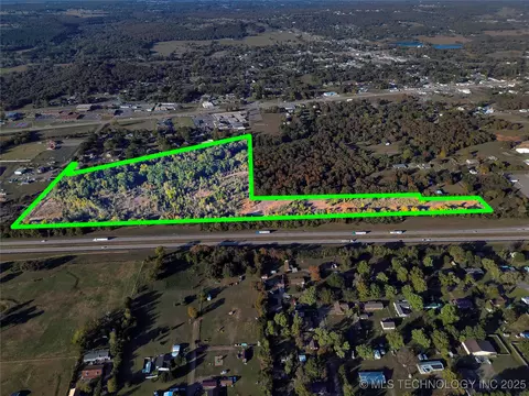 1312 S Caddo St, Muldrow, OK 74948