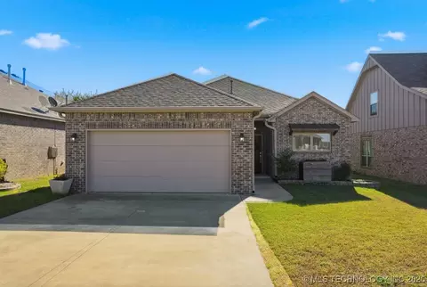 26882 E 143rd St S, Coweta, OK 74429