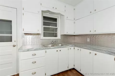 1204 E Comanche Ave, Mcalester, OK 74501 photo 12