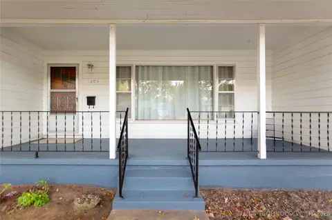 1204 E Comanche Ave, Mcalester, OK 74501 photo 2