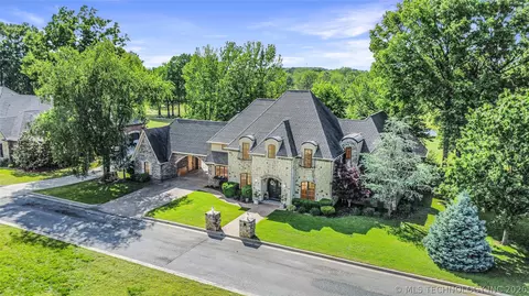 3270 Cypress Ln, Tahlequah, OK 74464