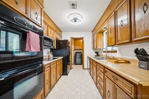 6925 E 73rd St, Tulsa, OK 74133 photo 16