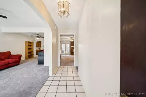 6925 E 73rd St, Tulsa, OK 74133 photo 8