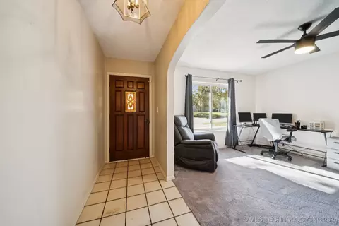 6925 E 73rd St, Tulsa, OK 74133 photo 9