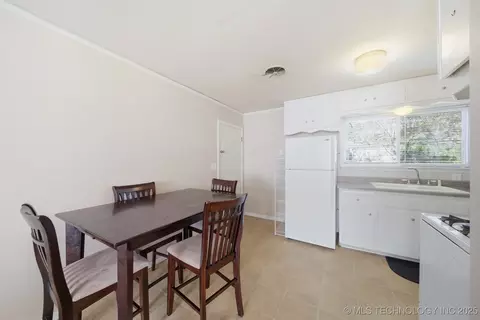 6919 E 8th St, Tulsa, OK 74112 photo 8