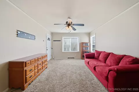 6919 E 8th St, Tulsa, OK 74112 photo 6
