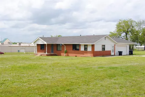 1928 Arlington, Ada, OK 74820