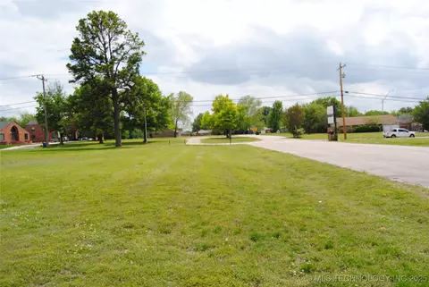 Arlington, Ada, OK 74820