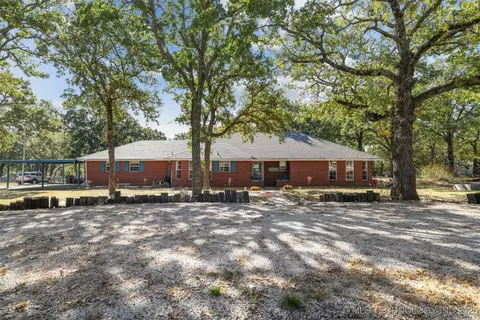 4042 3rd NE, Ardmore, OK 73401