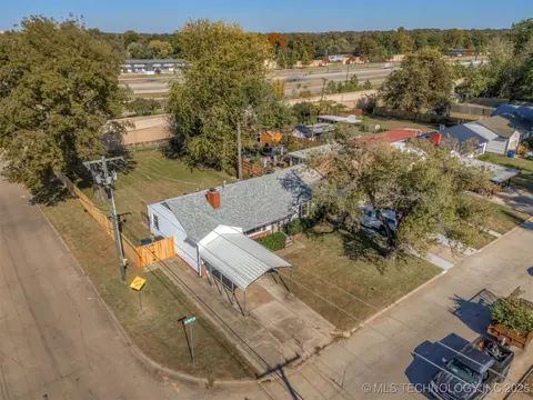 1403 E 52nd St, Tulsa, OK 74105 photo 23
