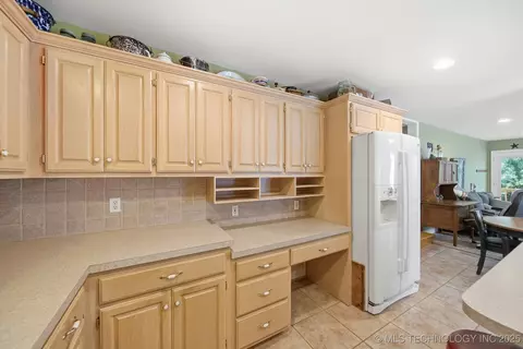 401 E College St, Broken Arrow, OK 74012 photo 12
