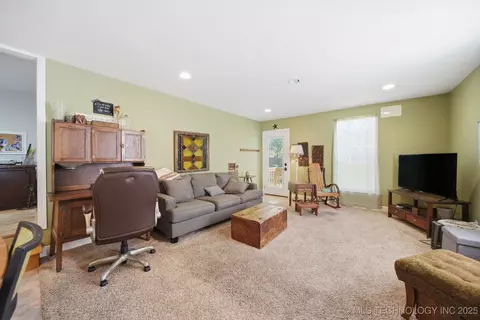 401 E College St, Broken Arrow, OK 74012 photo 13