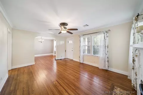 2704 E 16th St, Tulsa, OK 74104 photo 18