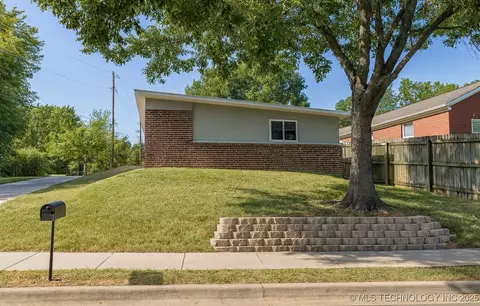1235 N Trenton Ave, Tulsa, OK 74106