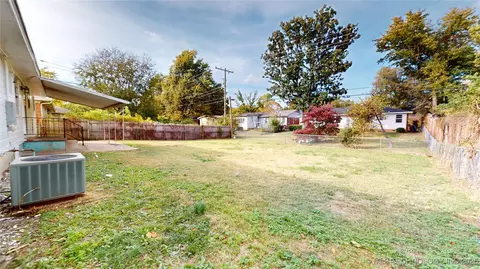 1621 E 55th Pl, Tulsa, OK 74105 photo 21