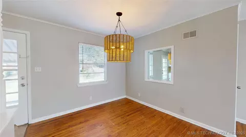 1621 E 55th Pl, Tulsa, OK 74105 photo 7