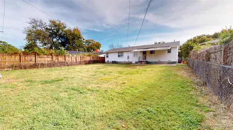 1621 E 55th Pl, Tulsa, OK 74105 photo 23