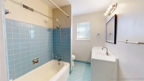 1621 E 55th Pl, Tulsa, OK 74105 photo 13