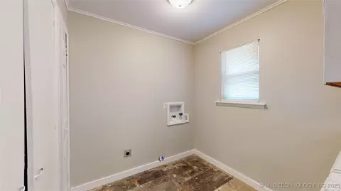 1621 E 55th Pl, Tulsa, OK 74105 photo 12