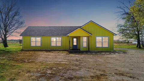 2152 E 430 Rd, Adair, OK 74330