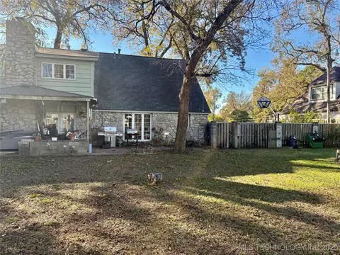 1909 E 52nd St, Tulsa, OK 74105 photo 11