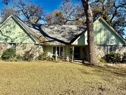 1909 E 52nd St, Tulsa, OK 74105