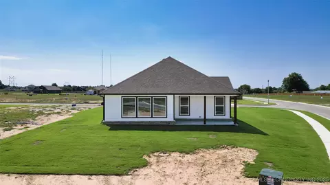 8406 El Paso St, Broken Arrow, OK 74014 photo 33