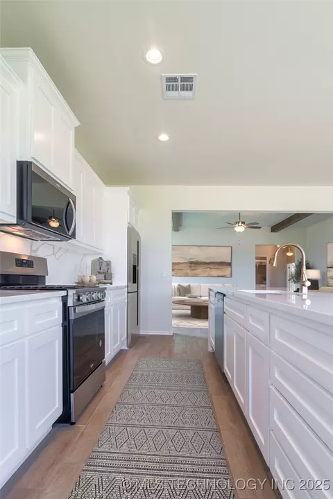 8406 El Paso St, Broken Arrow, OK 74014 photo 23