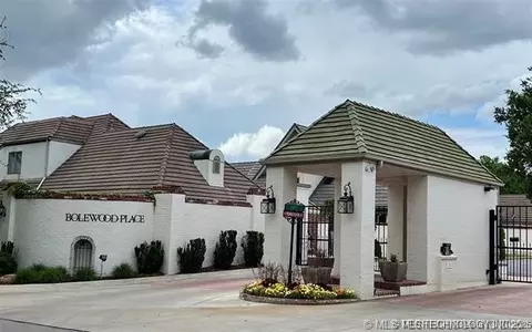 4823 S Zunis Ave, Tulsa, OK 74105