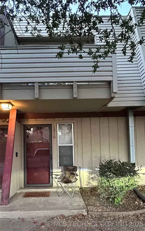 2221 E 67th Street 1310, Tulsa, OK 74136