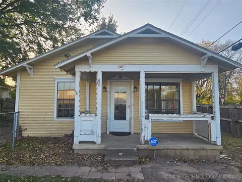 802 S Xanthus Pl, Tulsa, OK 74104