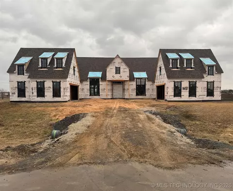 213 E 164th Pl S, Glenpool, OK 74033