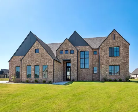 8222 E 111th St N, Owasso, OK 74055