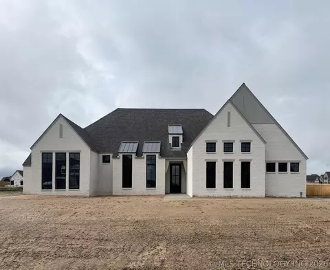 100 E 164th Pl S, Glenpool, OK 74033