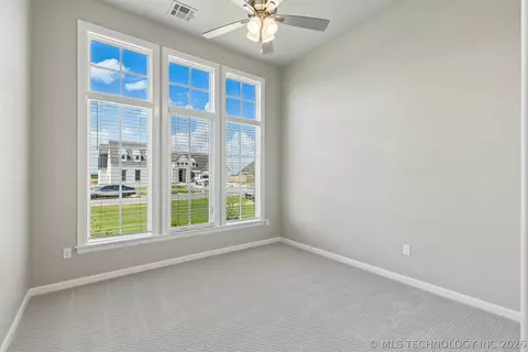 100 E 164th Pl S, Glenpool, OK 74033 photo 29