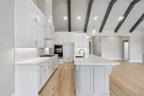 100 E 164th Pl S, Glenpool, OK 74033 photo 15