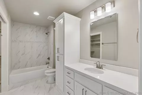 100 E 164th Pl S, Glenpool, OK 74033 photo 47