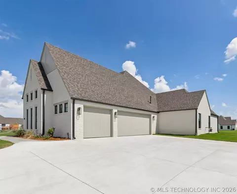 100 E 164th Pl S, Glenpool, OK 74033 photo 59