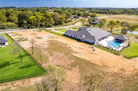 608 N 89th St, Broken Arrow, OK 74014 photo 9