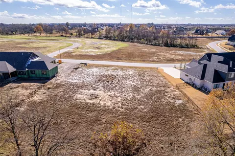 8812 Elgin St, Broken Arrow, OK 74014 photo 6