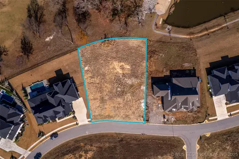 8812 Elgin St, Broken Arrow, OK 74014 photo 4