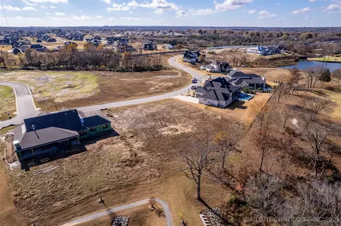 8812 Elgin St, Broken Arrow, OK 74014 photo 11