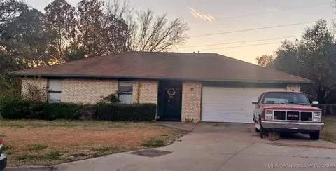 204 E Marshall Ct, Tulsa, OK 74106