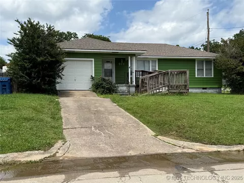 911 E Polk Ave, Mcalester, OK 74501