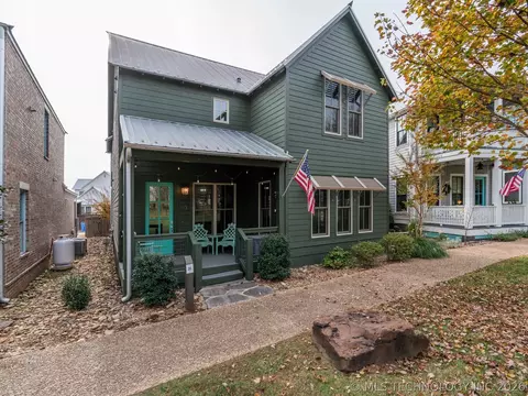 13 Redbud St, Carlton Landing, OK 74432