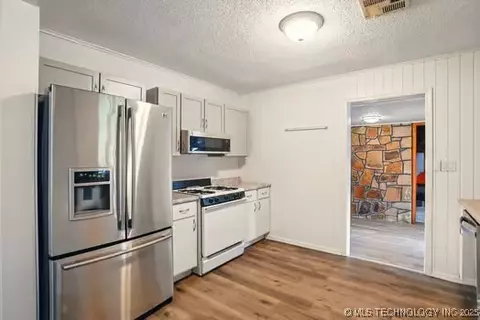 1435 E Oak St, Cushing, OK 74023 photo 19